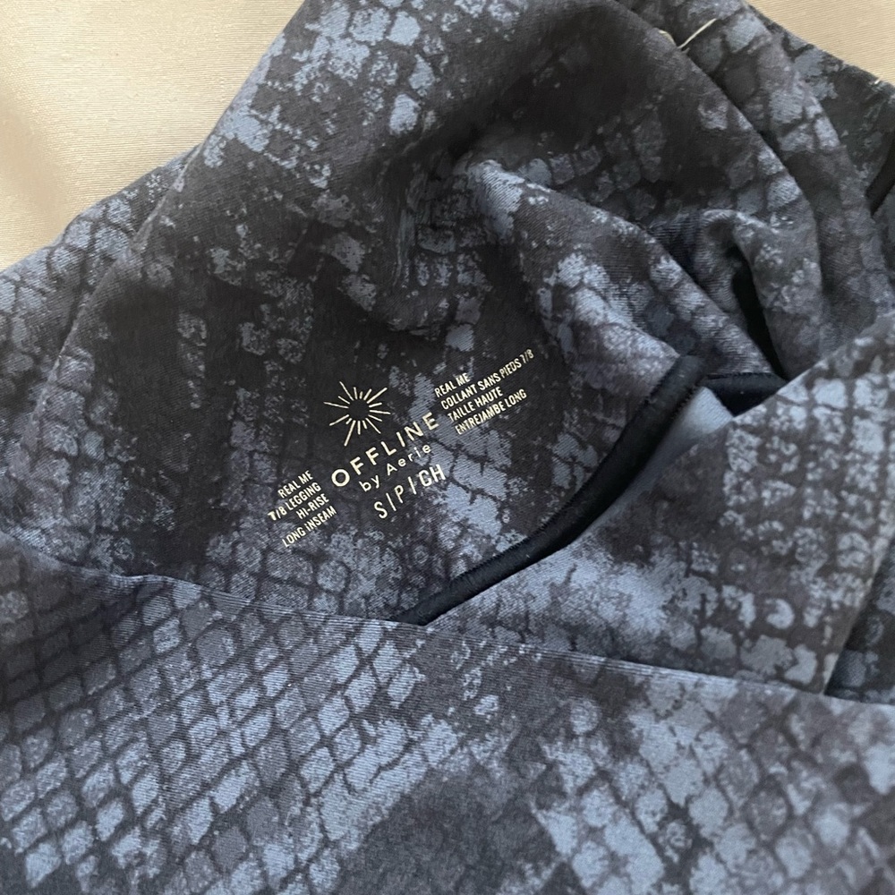 Aerie offline leggings snakeprint
